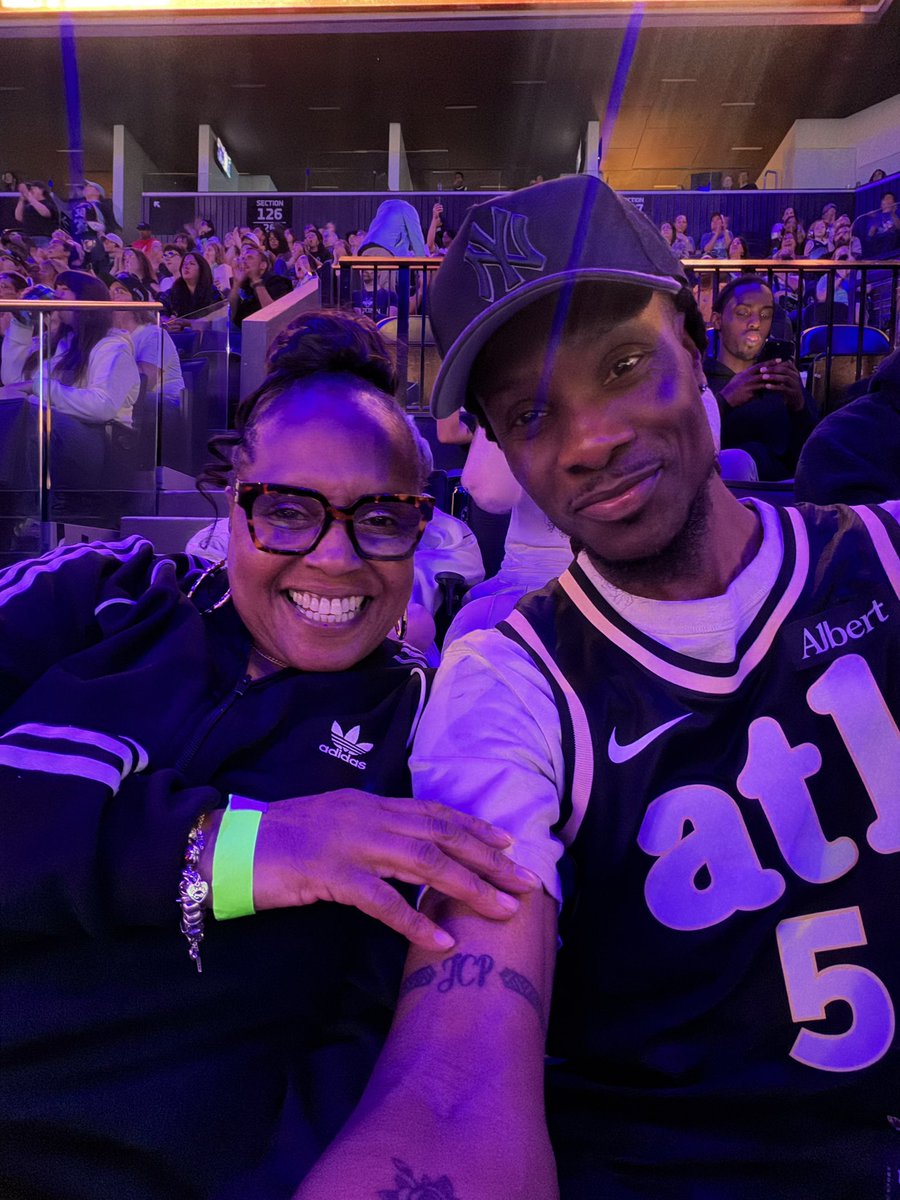 WSaundersMusic's tweet photo. Hell of a night, hell if a game!! 🔥🔥😤 #DoItForTheDream #ATL 

@AtlantaDream @Reese10Angel https://t.co/LITltCFuFX
