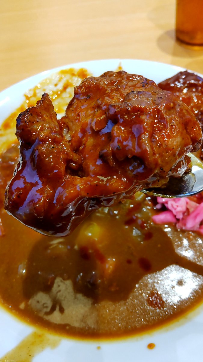 CA_6demnice's tweet photo. 今日のお昼はポークロックカレー肉Ｗよ
#身長から160cm引いた数だけ喋れる https://t.co/H8KH8wRj4P