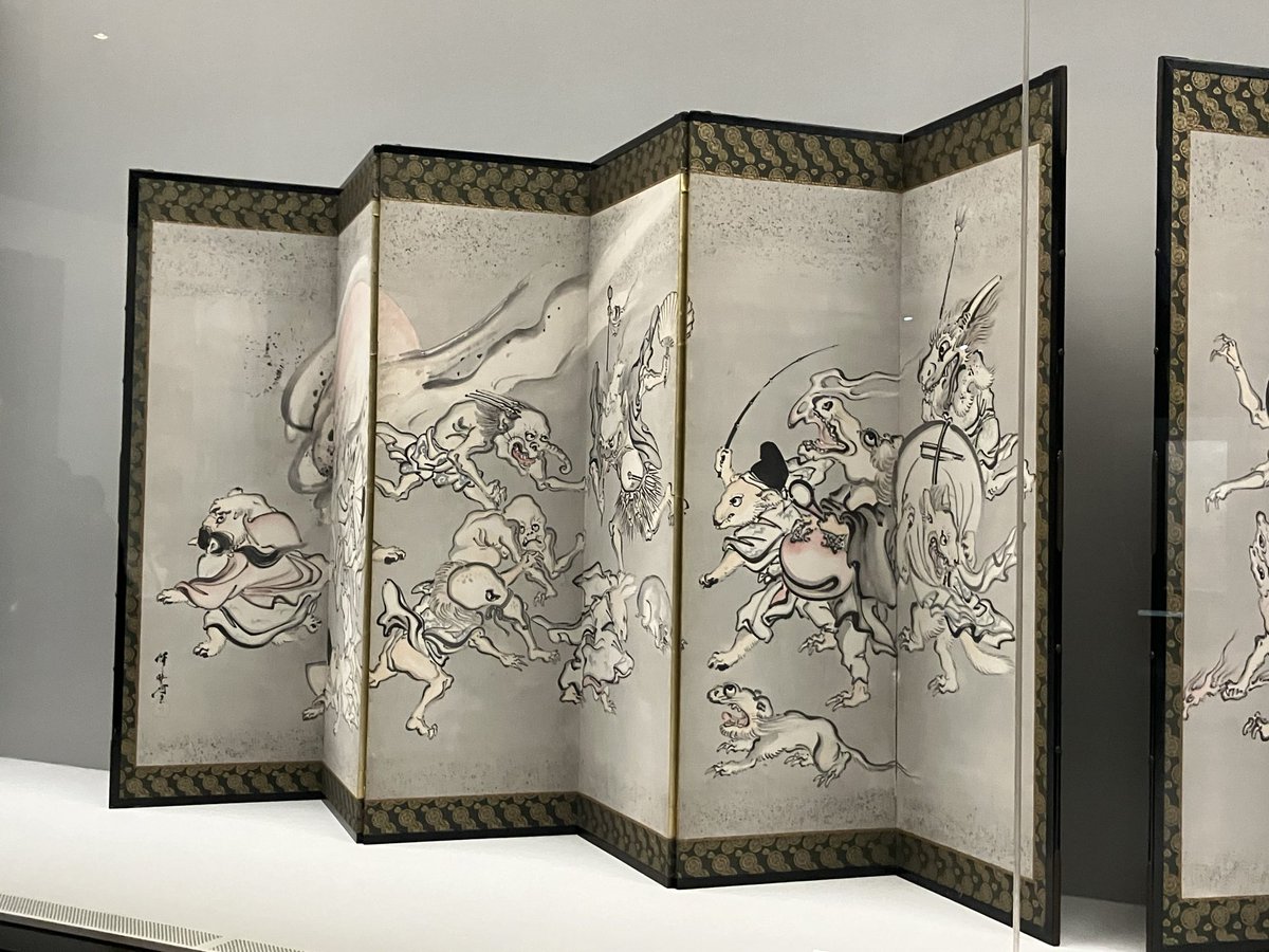 ichinyako's tweet photo. 1番好きな博物館だと思う。今回も展示が見やすい！
三階から二階に行く廻り階段も好き。良い建築だわ。

数点だけ撮影可の作品があったけれど私のスマホは音が鳴るので2枚だけ撮らせて頂いた https://t.co/5hw500J7aE