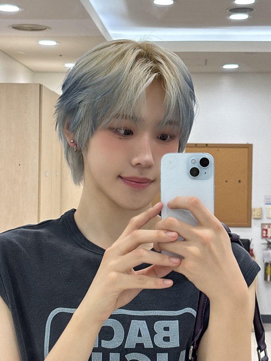 luvnii_'s tweet photo. 아기특해…………….아진짜너무좋아…………….. https://t.co/GxPO0zorIG