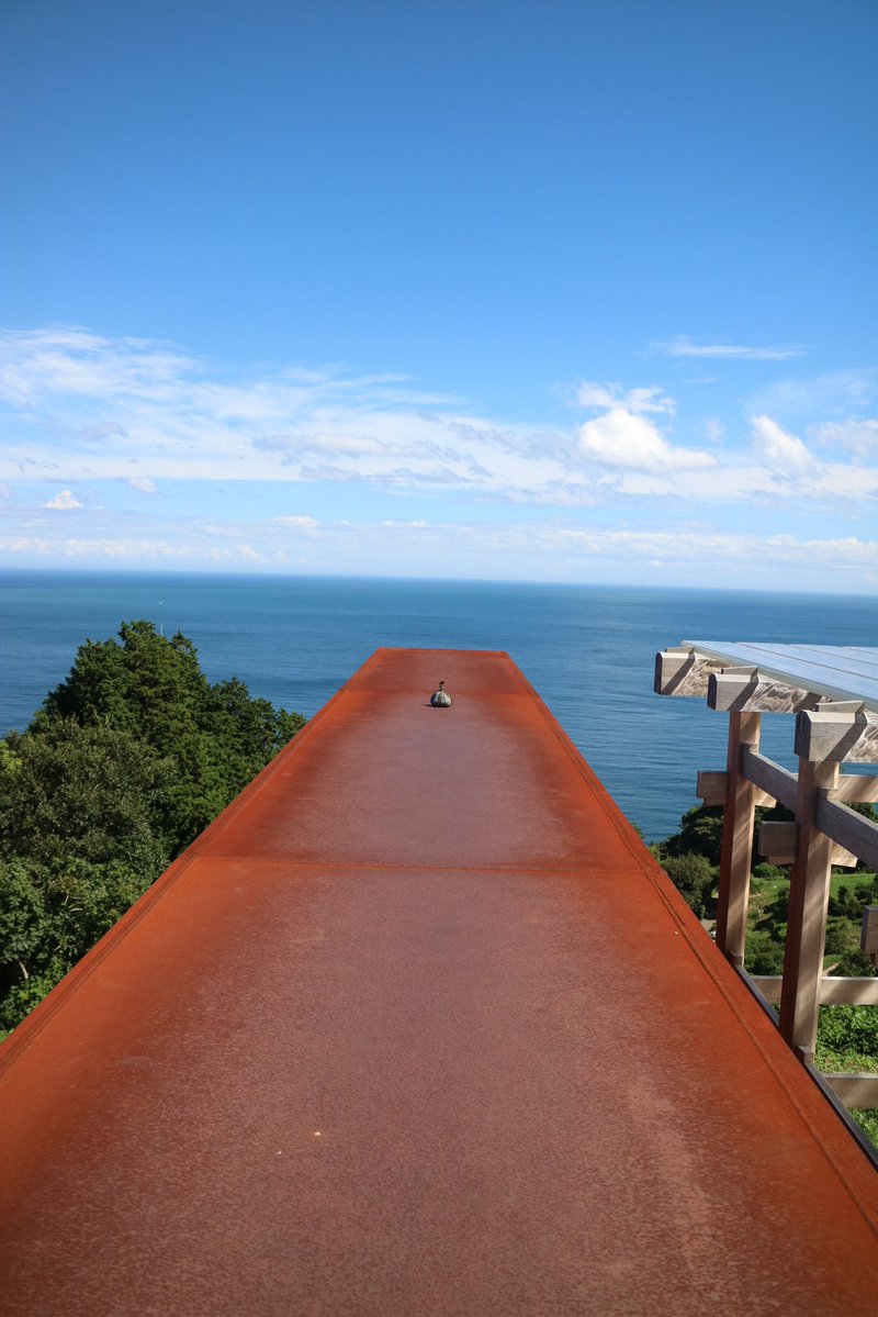 sproutthe1's tweet photo. 行った方は分かると思うけど小田原の江ノ浦測候所にも置いてありました。 https://t.co/hGo7dGkl8b