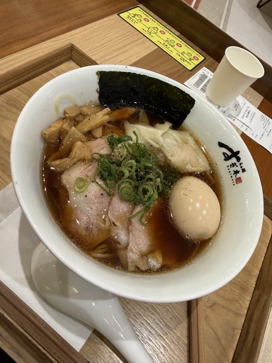 tama33335's tweet photo. 今日は久々の西宮ガーデンズすぎ本なラーメン食べて今から映画オデッセイを観ます！
#西宮ガーデンズ
#オデッセイア https://t.co/ZPlIx4TDhq