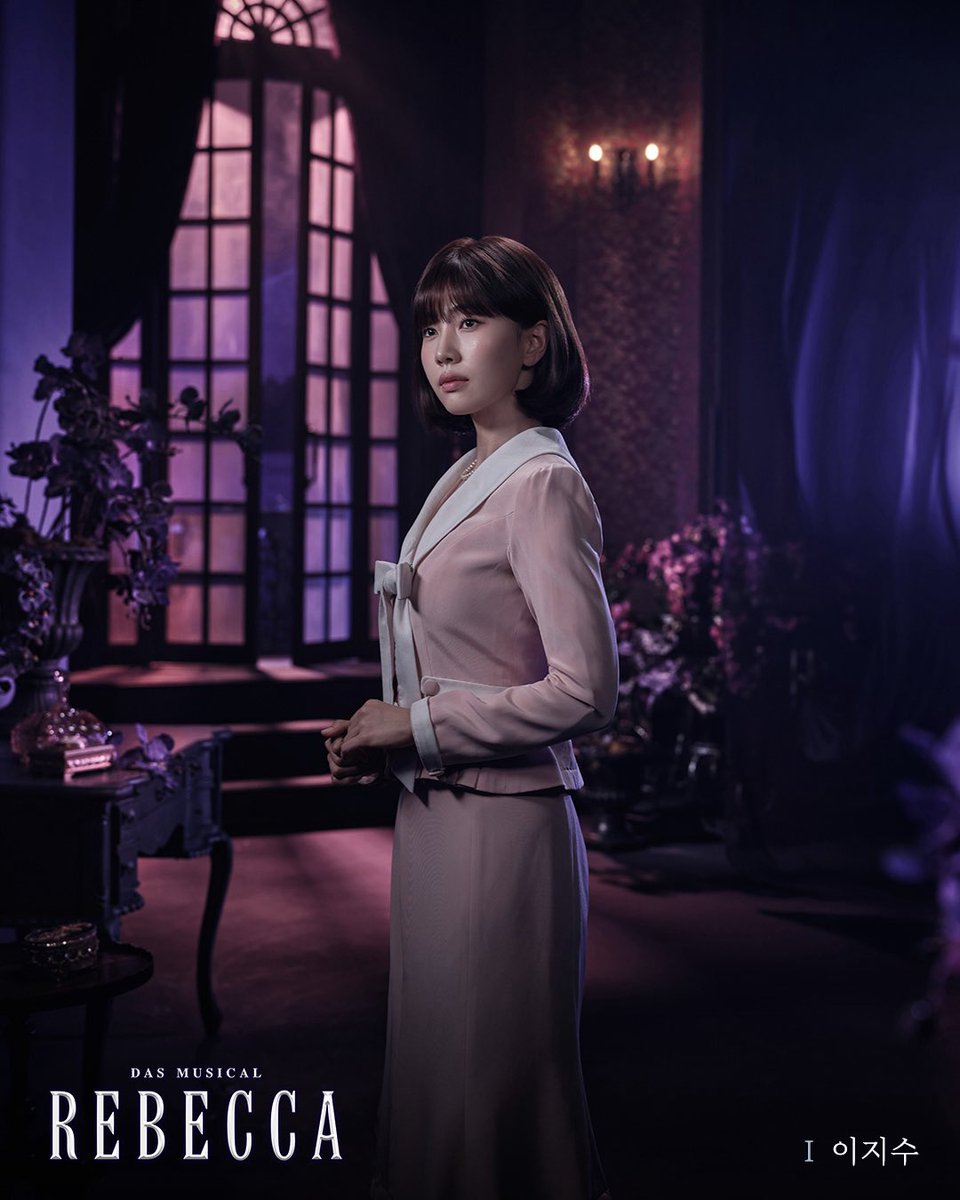 emk_musical's tweet photo. 𝟐���𝟐𝟔 𝐌𝐮𝐬𝐢𝐜𝐚𝐥 𝐑𝐄𝐁𝐄𝐂𝐂𝐀

𝐈
나 #이지수 
⠀
완벽함을 넘어선 최고의 뮤지컬
#뮤지컬 #레베카
2026.11.24~2027.3.14 충무아트센터 대극장 https://t.co/x13fUetzIf