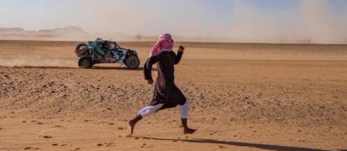 Fars511q's tweet photo. والله لوردهـا على كيـف مشهـاي
  وسفينتي تجري بكيفي ومشهاها 

ماني من اللي دون الأهـداف شكاي 
    بوصل لها ثم أتبجح وأتعداها https://t.co/UOAg2h1VB9
