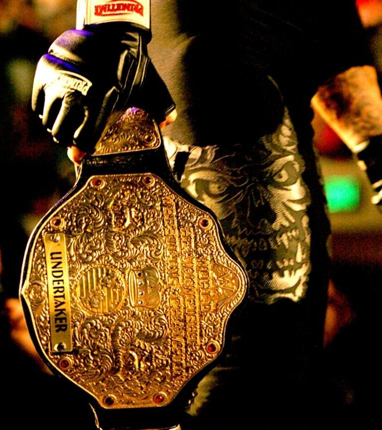 RuthlessAggresr's tweet photo. Undertaker with Big Gold just looks right. This will always be his belt in my eyes. https://t.co/GqzmspdioW
