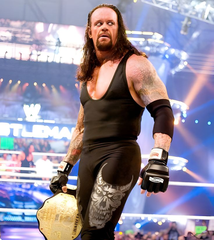 RuthlessAggresr's tweet photo. Undertaker with Big Gold just looks right. This will always be his belt in my eyes. https://t.co/GqzmspdioW
