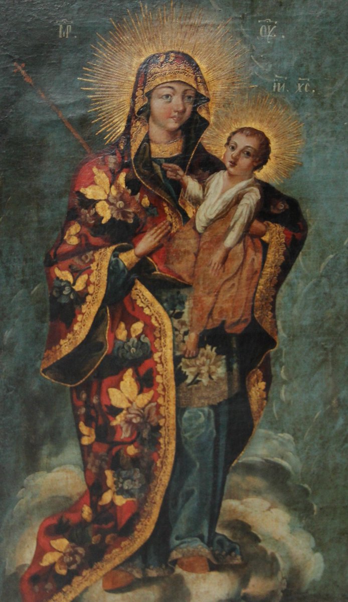 SacerdosMariae's tweet photo. La fe no consiste solo en escuchar a Dios. Consiste en dejar que su Palabra entre en nuestra vida, juzgue nuestro corazón y transforme nuestras obras.

Las lecturas de hoy nos ponen delante una pregunta muy concreta: ¿estamos viviendo lo que creemos?

1️⃣ «El hombre juzga recto su camino, pero el Señor pesa los corazones».

Podemos justificarnos con facilidad. Encontrar razones para nuestras decisiones. Convencernos incluso de que hacemos lo correcto.

Pero Dios mira más profundamente. Mira el corazón, las intenciones y la verdad que hay detrás de nuestras acciones.

2️⃣ Por eso dice también el libro de los Proverbios:

«Practicar el derecho y la justicia el Señor lo prefiere a los sacrificios».

El culto verdadero nunca puede separarse de la vida.

La oración debe hacernos más justos, más misericordiosos, más atentos al prójimo.

3️⃣ Hay una frase especialmente exigente:

«Quien cierra los oídos al clamor del pobre no será escuchado cuando grite».

No podemos pedir a Dios misericordia mientras permanecemos indiferentes ante quien necesita nuestra misericordia.

La fe abre los ojos, los oídos y también las manos.

4️⃣ El salmo responde con una petición sencilla:

«Guíame, Señor, por la senda de tus mandatos».

El cristiano no pretende inventarse su propio camino.

Pide ser guiado.

Porque sabe que la voluntad de Dios no limita la libertad: la conduce hacia su plenitud.

5️⃣ Y llegamos al Evangelio.

A Jesús le dicen:

«Tu madre y tus hermanos están fuera y quieren verte».

Y responde:

«Mi madre y mis hermanos son estos: los que escuchan la palabra de Dios y la cumplen».

6️⃣ Jesús revela aquí algo inmenso: podemos entrar realmente en su familia.

La pertenencia a Cristo nace de escuchar su Palabra y hacerla vida.

Escuchar y cumplir.

Acoger y obedecer.

Creer y vivir.

7️⃣ Y estas palabras de Jesús engrandecen también a la Virgen María.

Ella pertenece a Cristo de una manera única por su maternidad, pero también porque toda su existencia fue escucha y obediencia a Dios:

«Hágase en mí según tu palabra».

8️⃣ Ahí está el camino de la vida cristiana.

Escuchar la Palabra cuando consuela y cuando corrige.

Dejar que ilumine nuestros criterios.

Y después cumplirla en las decisiones concretas de cada día.

9️⃣ Podemos saber mucha doctrina, escuchar muchas homilías, leer muchos libros espirituales y rezar muchas oraciones.

Todo eso debe desembocar en una vida transformada.

Porque la Palabra de Dios pide convertirse en carne dentro de nosotros.

🔟 Hoy podemos repetir durante el día:

«Guíame, Señor, por la senda de tus mandatos».

Que no me limite a escuchar tu Palabra.

Que tenga el valor de cumplirla.

Y que mi vida llegue a parecerse cada día un poco más al Evangelio.

#EvangelioDelDía #PalabraDeDios #Jesucristo #Fe #VidaCristiana #Oración