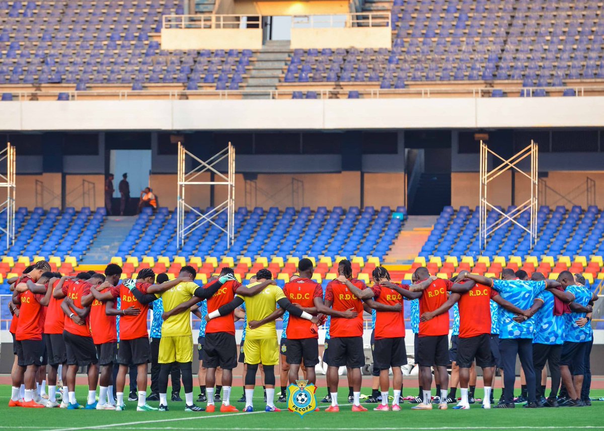 JoueursCD's tweet photo. 📸 | Première séance d'entraînement.

Kisalu me banda.

#mobulute🐆 https://t.co/R2qJGxXsxY