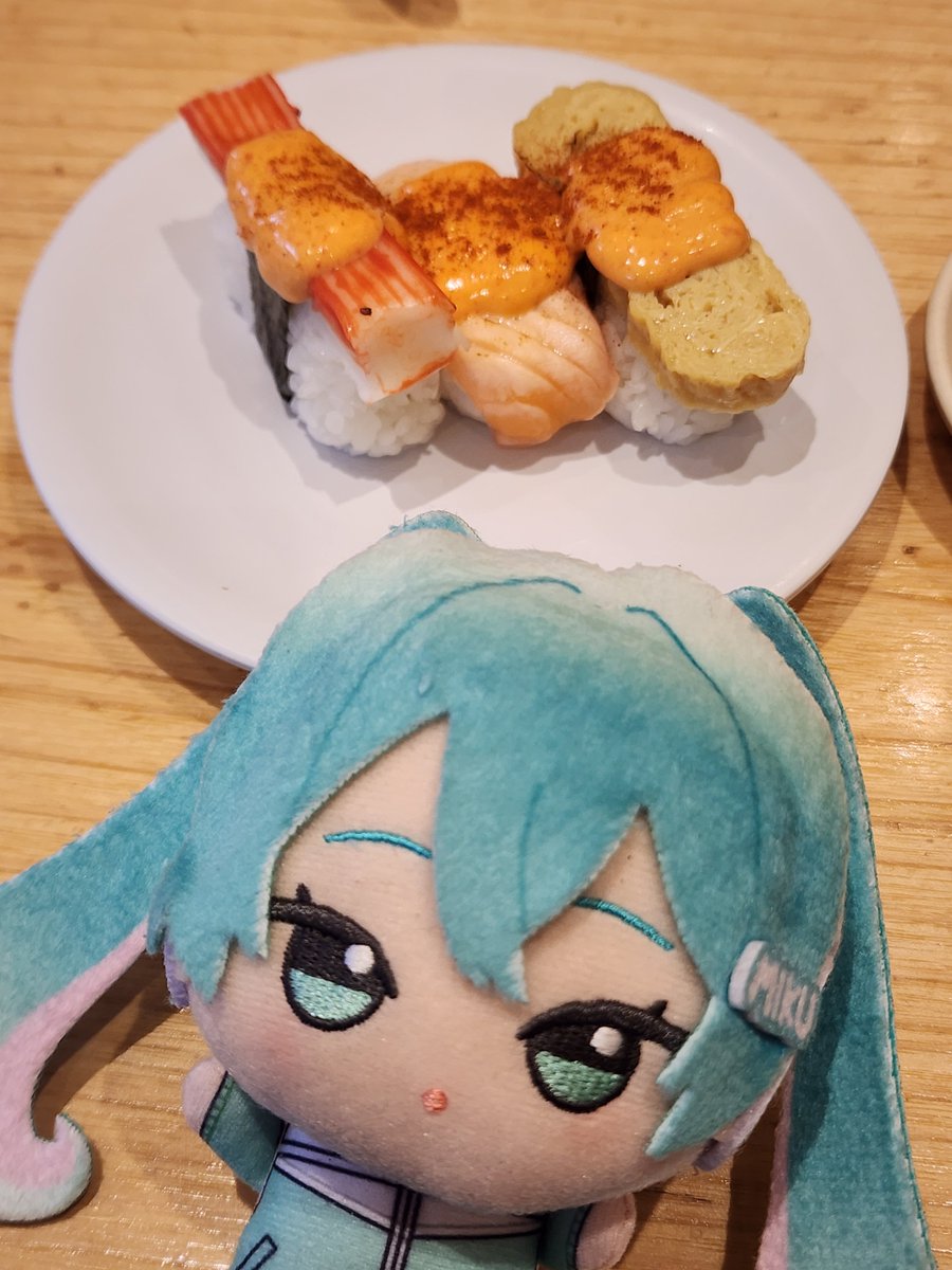 acesofthesky's tweet photo. ミクさんとシルバーウィークの寿司 https://t.co/xMEebbucOD