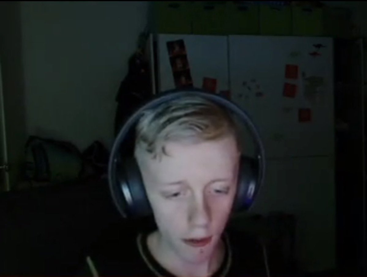 ragaaSip's tweet photo. dieser Junge hat 3k earns btw 🫩✌️
@vampifn https://t.co/fAOJH2863O