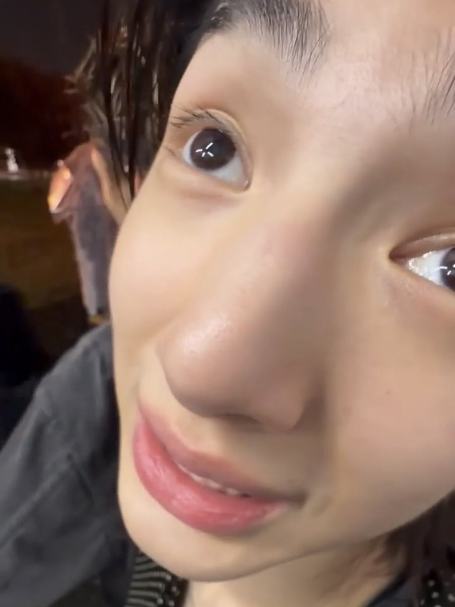 juhoontwt's tweet photo. silly jju i adore you so bad https://t.co/vnNDnpmZYe