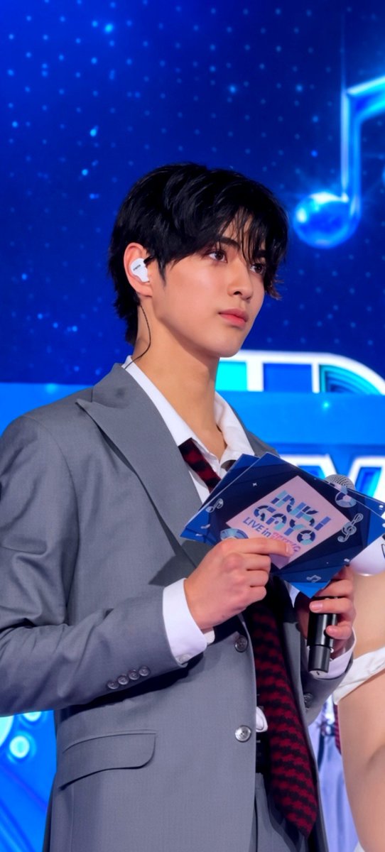 IKEONICSTAR's tweet photo. 260922 INKIGAYO 

#KEONHO #건호 #CORTIS #코르티스 https://t.co/AoO7Vhiypr