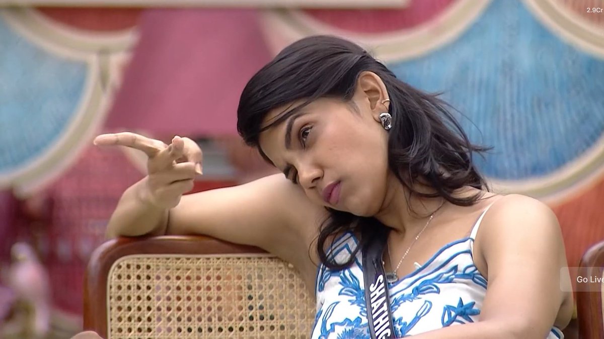 bobbythomastvm5's tweet photo. "wannabe" gamer jason... 😜😅🤭

#shathiga #biggbosstamil #biggbosstamil10 https://t.co/HB6Na66aBc