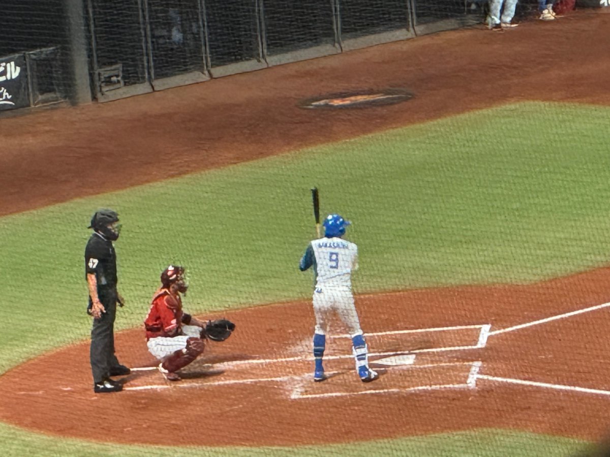 toppi0102's tweet photo. 中島卓也　２打席目
#lovefighters https://t.co/fRd9APwQnf