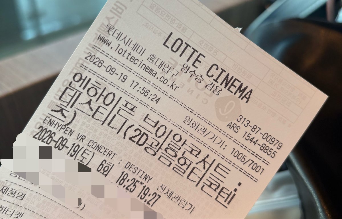 myJW209's tweet photo. 멤버들이 저번 브이알콘보다 더 가까이 와서 너무 부끄러웠는데 진짜 너무...... 완전....... 좋앗음😚😚 https://t.co/rbKR6Gx0gC