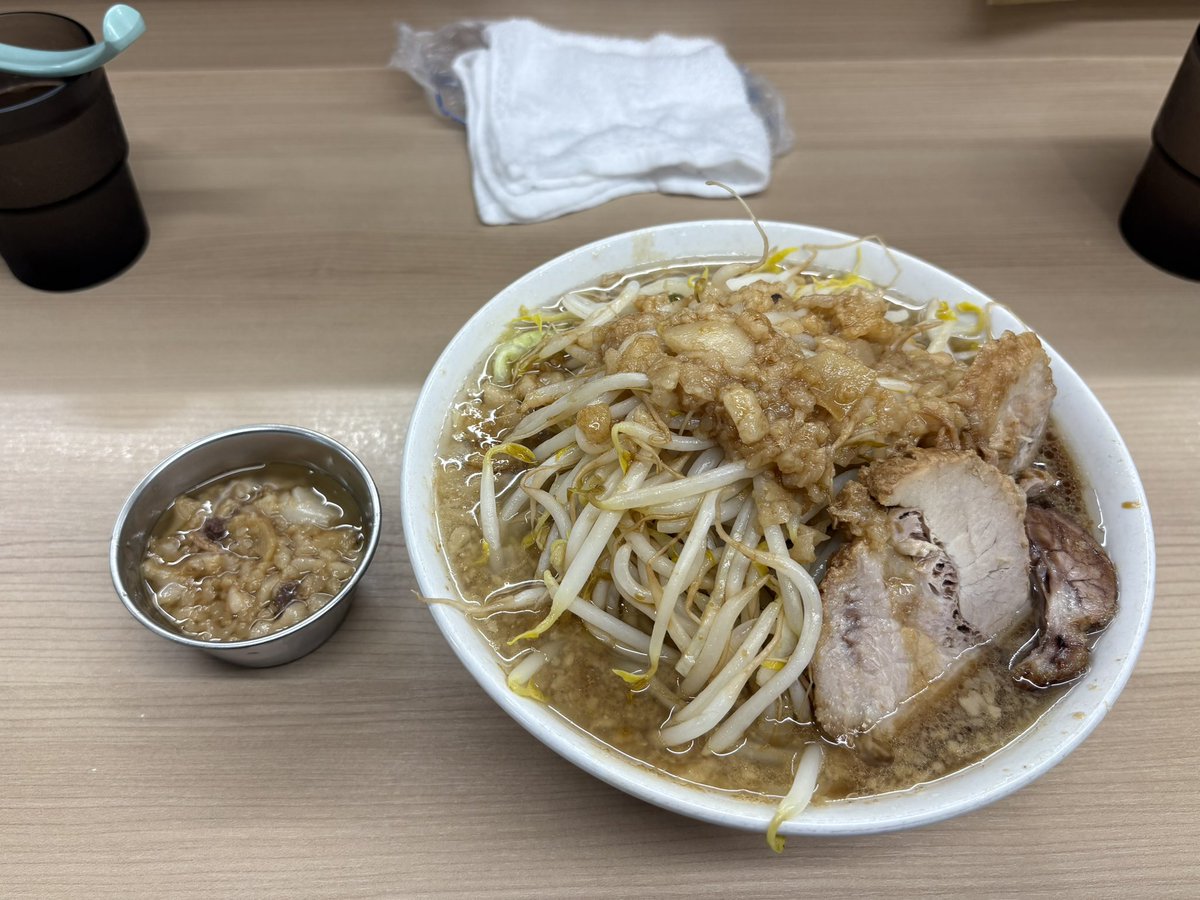 __nekoudon's tweet photo. 津歴キター‼️ https://t.co/breC3yWw6r