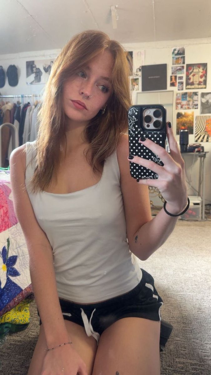 winniepiee_'s tweet photo. almost didn't post how slutty i know https://t.co/KHsdzW7NgX