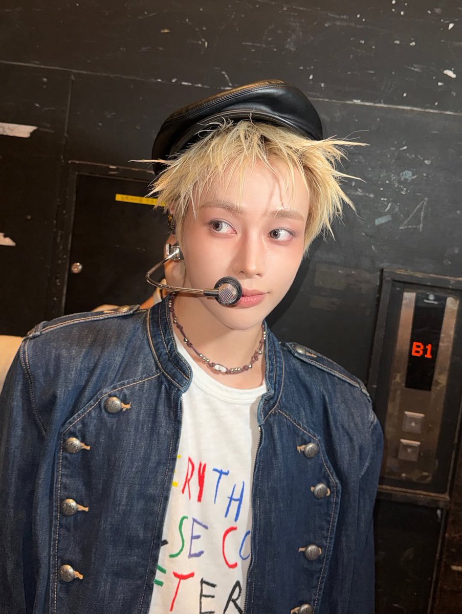 TEMPESTFR_Fb's tweet photo. 📸| INSTAGRAM . 220926

— #HANBIN #한빈

🌻Je suis curieux  (2/2)

https://t.co/bnEXTsq6uF

#TEMPEST #템페스트 @TPST_twt @TPST__official #템페스트 https://t.co/9NDjuRVeUX