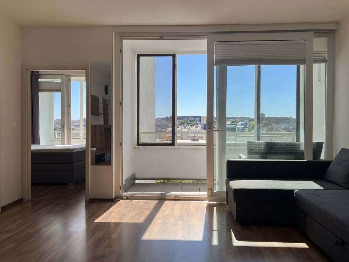 immosearch_eu's tweet photo. € 1.150,- all-inclusive für diese neu möblierte 2-Zimmer-Wohnung im 6. Liftstock in Ottakring – mit 2 sonnigen Loggien, Fernblick und Auto-Stellplatz. 🏡

Mehr erfahren: https://t.co/v9Lv6mf9T2

#Wien #Ottakring #Miete #Wohnung #Loggia #Stellplatz https://t.co/7kHWx3ih4Y
