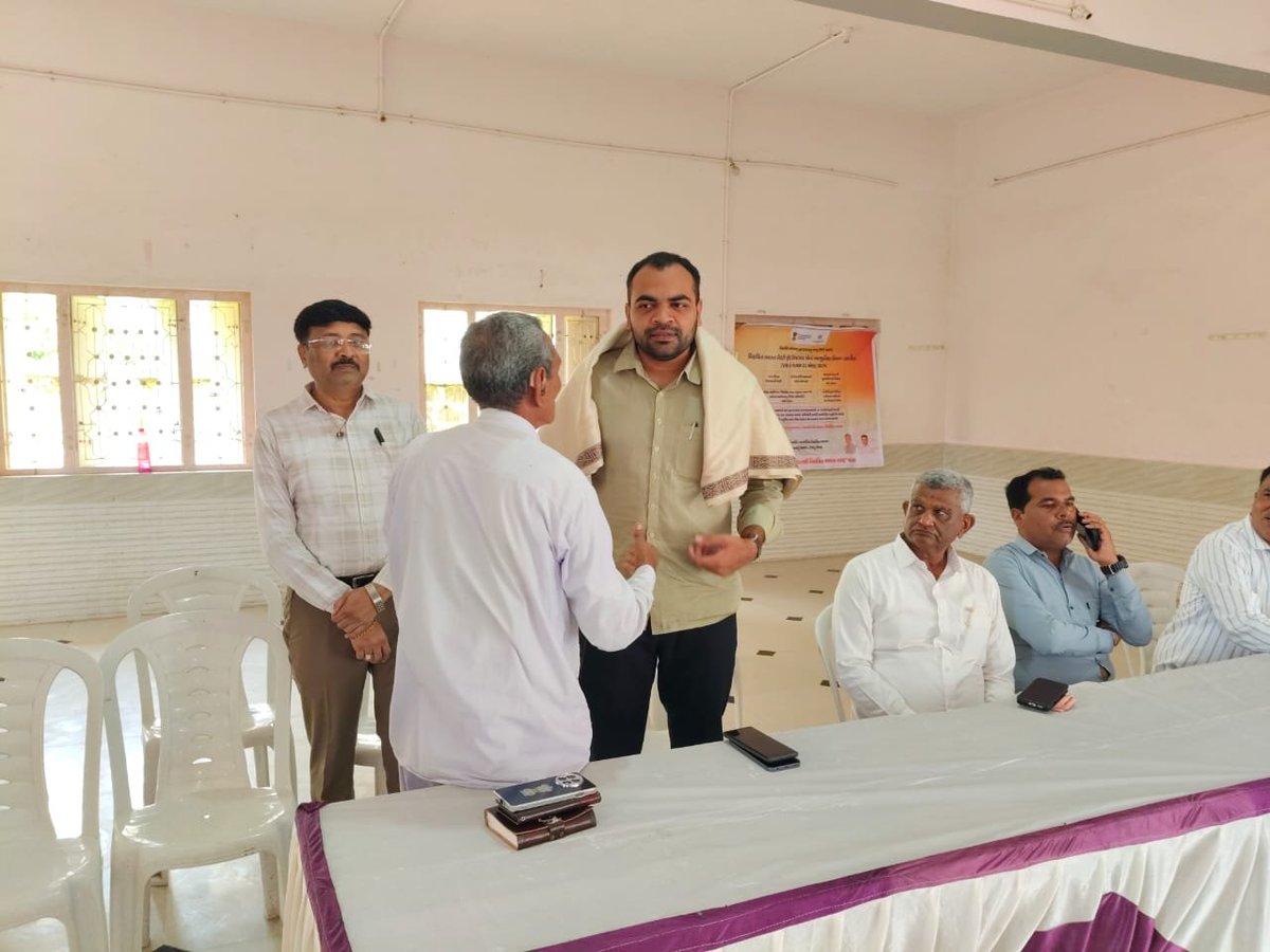 sdmkeshod's tweet photo. આજરોજ કેશોદ તાલુકાના બાલાગામ મુકામે યોજાયેલ સેવા સેતુ કાર્યક્રમ માં હાજરી આપી ક્લસ્ટર ગામના લોકોને સ્થળ પર જ સરકારી સેવાઓનો લાભ આપવામાં આવ્યો.
@CMOGuj @JayantiRavi @collectorjunag @revenuegujarat @InfoGujarat @InfoJunagadhGoG https://t.co/LkI9GvpH8j