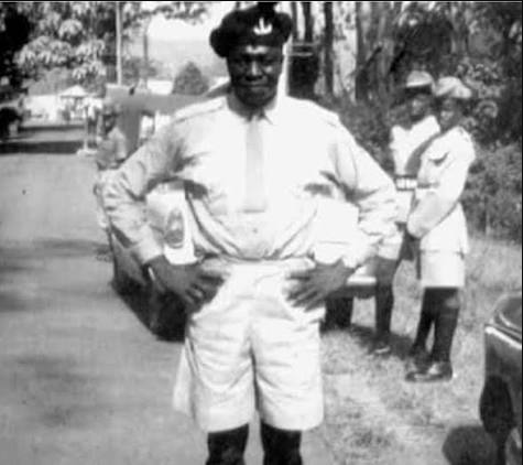 AfroPickYouUp's tweet photo. Say what you will about Amin but he was impressive

Accordion's one of the hardest instruments to master plus it's heavy (he's balancing it on a raised knee and holding the tune)

White men invited him to play rugby with them (despite racism) must've been v good and he played 1/n https://t.co/VbKmYc2aIN