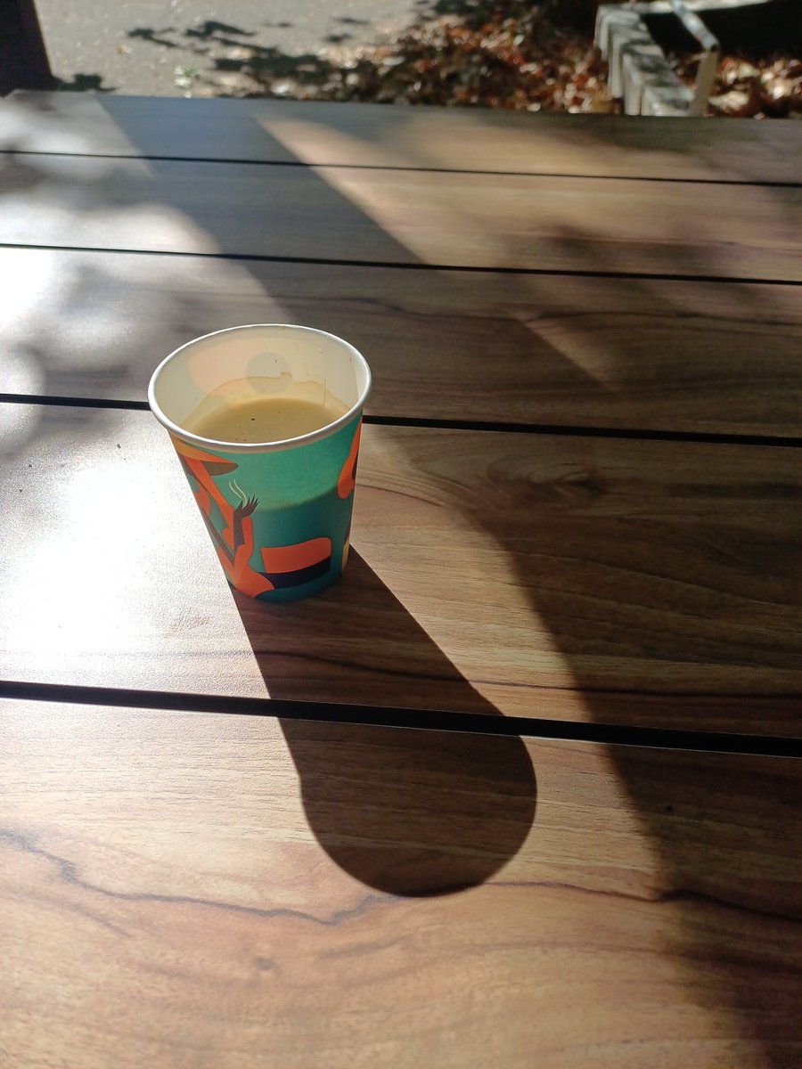 StephaneADC's tweet photo. Petit plaisir au grand air après une petite discussion avec une partie de la hiérarchie.
Je me pose avant ma journée de service sur notre #Bemu .😊 https://t.co/8e8Cwkg6dJ