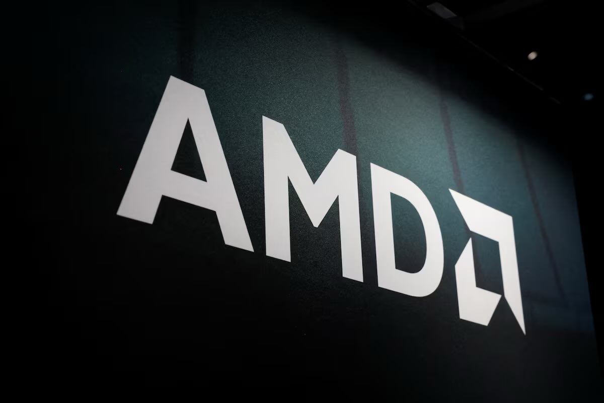 Mohammadbnk's tweet photo. AMD تجاوزت تريليون دولار قيمة سوقية لأول مرة.

المثير بالنسبة لي مو الرقم لحاله؛ السهم مرتفع قرابة 185% من بداية السنة.

 ال AI ما رفع قيمة الشركات اللي تبني النماذج فقط… البنية التحتية والشرائح صارت واحدة من أكبر قصص السوق نفسها. https://t.co/FnnzjvrJR4