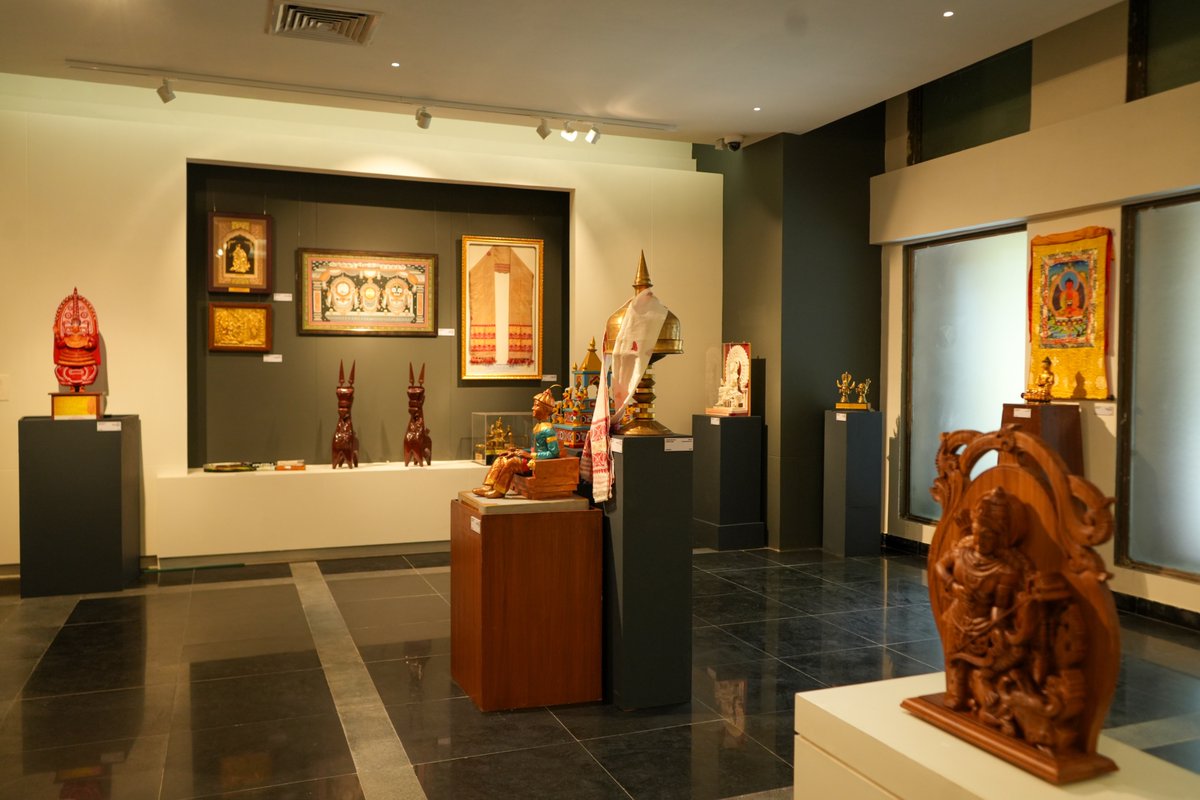 ngma_delhi's tweet photo. Immerse yourself in India’s rich cultural heritage! Visitors at @NGMADelhi are exploring the PM Mementos exhibition—a true celebration of art, history, and national pride. 🎨✨
#VikasitBharat #NGMADelhi #CreativeIndia #MyBharat2047 @ministryofculturegoi @gssjodhpur https://t.co/8AC1OXuU5p