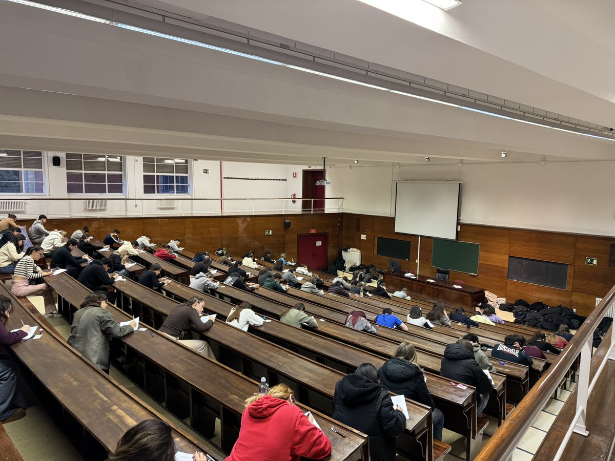 jvglezgarcia's tweet photo. Plan Bolonia. El fin del crédito ECTS: por qué la IA ha roto la evaluación universitaria https://t.co/6QlWRqJlXW https://t.co/A7Lc49UUFp