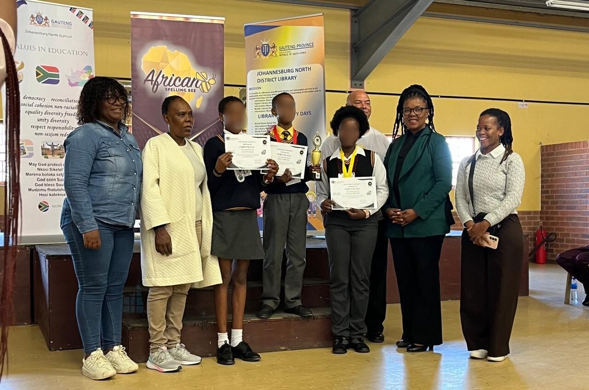 RightToRead_'s tweet photo. September is International Literacy Month &amp; this year marks 60 years of International Literacy Day. On 15 September, the R2R team celebrated it by joining African Spelling Bee &amp; Gauteng Education Dept. @EducationGP1 at Everest Primary School in Newclare for a local spelling bee. https://t.co/KNwIofem9y