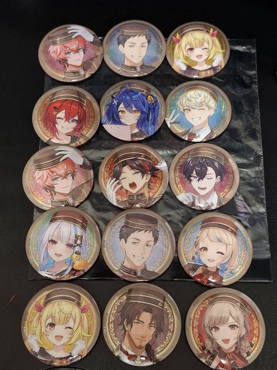 pui0212's tweet photo. にじさんじ缶バッジビスケット4！ ダぶりも少なめで、無事にちまちゃんもお迎えできて大満足……！ちまちゃん可愛すぎる🥹✨ https://t.co/xDuhcjVKQM
