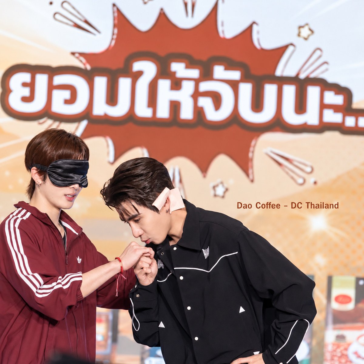 PSA_Austria's tweet photo. #PerthSantaxDaocoffee #Daocoffee_Thailand #PerthSanta #เพิร์ธแซนต้า #exclusivemeetingbydaocoffeexperthsanta

🚩🖤🤍✧✧ 𝐏𝐞𝐫𝐭𝐡𝐒𝐚𝐧𝐭𝐚|𝐃𝐚𝐨 𝐂𝐨𝐟𝐟𝐞𝐞 ✧✧🖤🤍🚩

Dao Coffee really said: here, have some Perth and Santa moments to make your whole day better. 😭☕🖤🤍

And yes, it worked. The smiles came immediately. 🥹

Go enjoy the  post and leave some love for Dao Coffee! 📸✨

🅾 Dao Coffee [2026-09-22] ❤️·💬·🔁·🔖
🔗 https://t.co/sC5ZrMzHES
