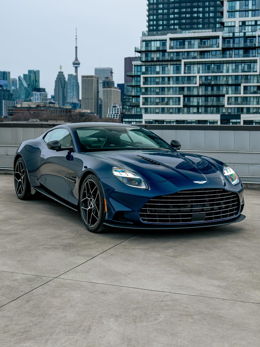RPMvisualss's tweet photo. Aston Martin Vanquish https://t.co/fV9KyyLiv6