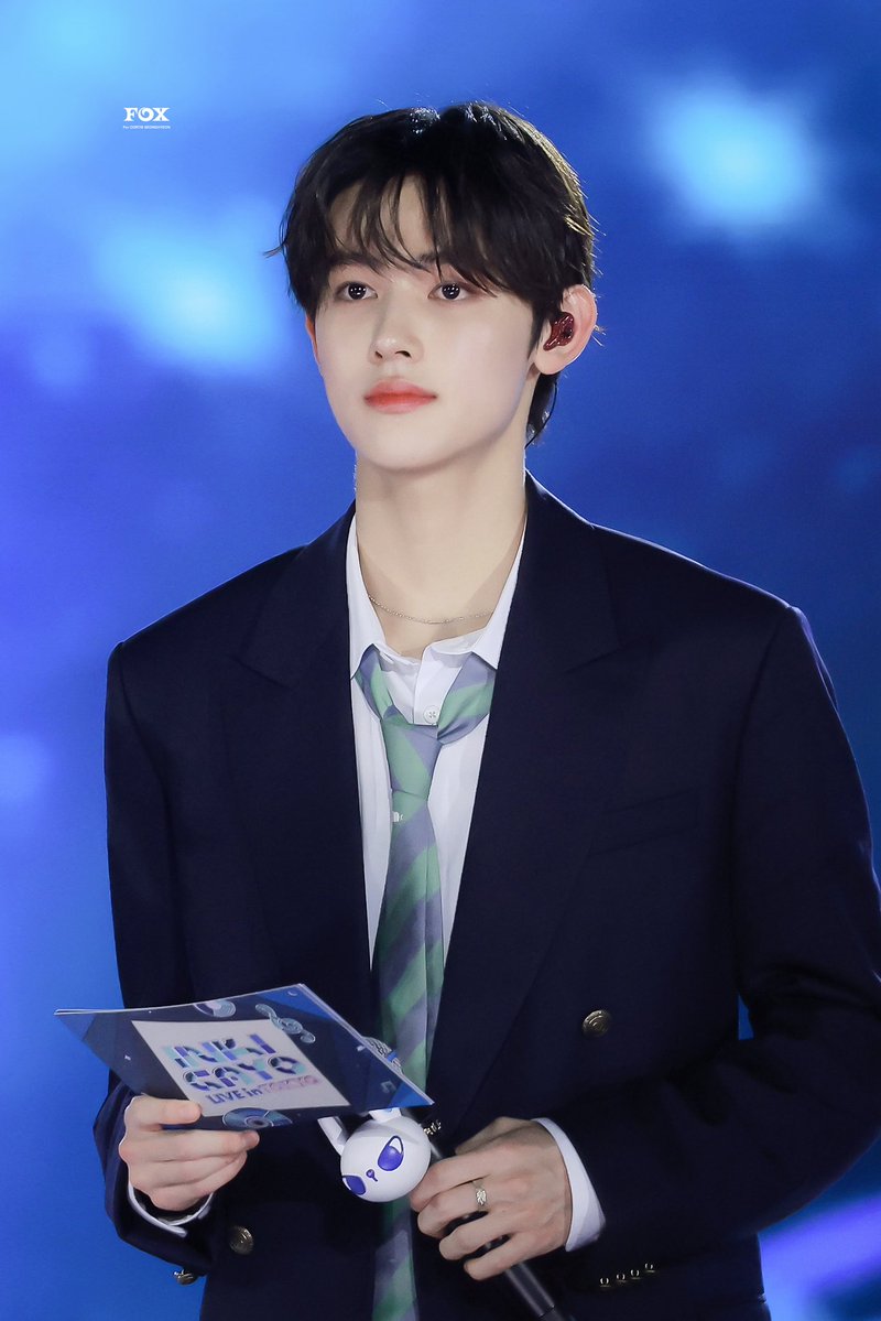 FOX_090113's tweet photo. 260922

MC EOM TAKES OVER

#CORTIS #코르티스 
#SEONGHYEON #성현
#SEONGHYEONonAir
#ソンヒョン大活躍 https://t.co/Bg5AevF0Rq