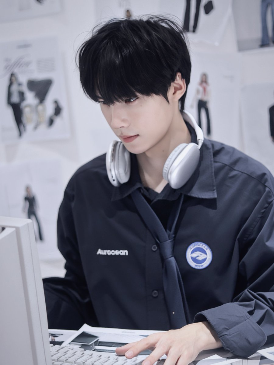 azure_kyryll's tweet photo. #tangbide IG update
21-9-2026

"Hi~" https://t.co/lDDMWOQMtI