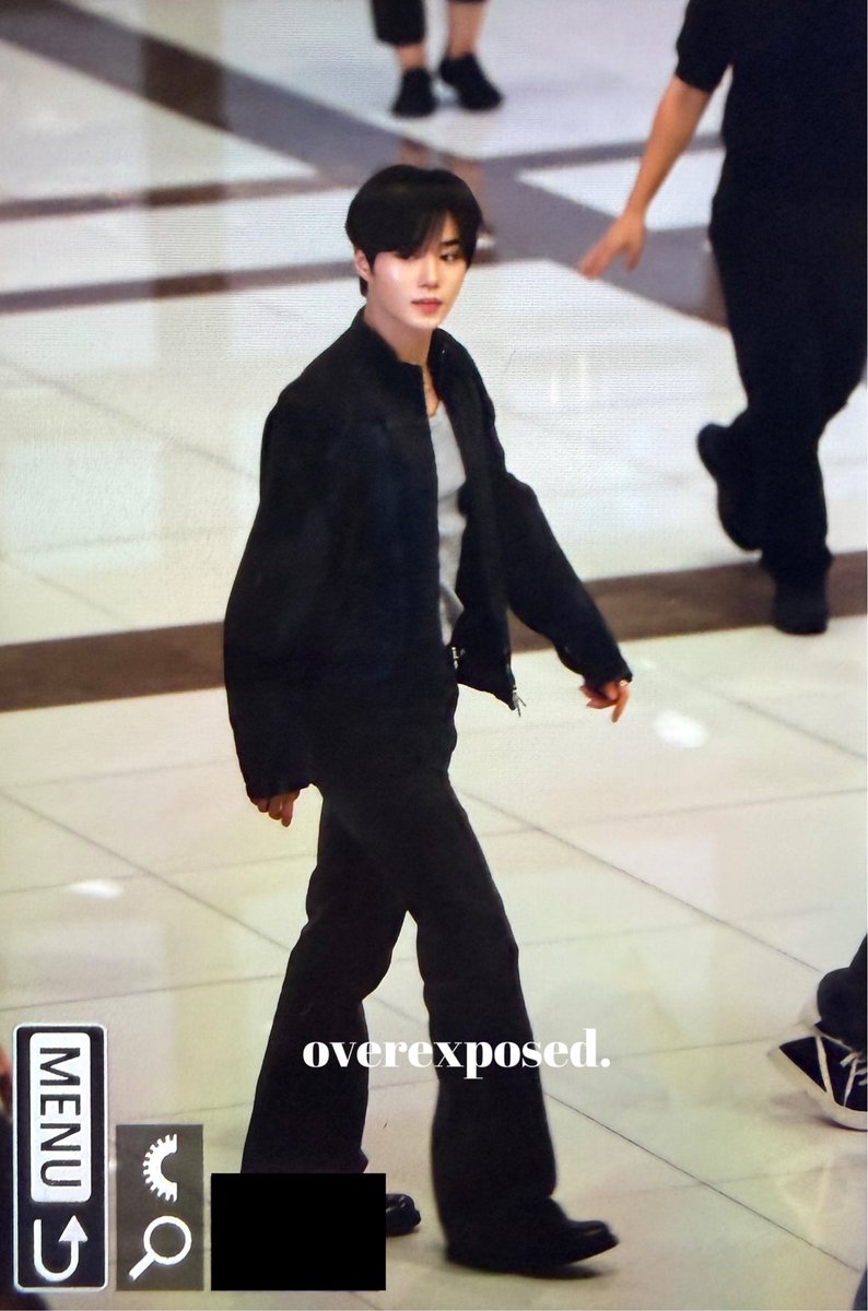 overexposed_js's tweet photo. 260922 GMP [Preview]

#ALPHADRIVEONE #ALD1 
#알파드라이브원 #알디원 
#JUNSEO #준서 #ジュンソ https://t.co/h9xbXeMiS5
