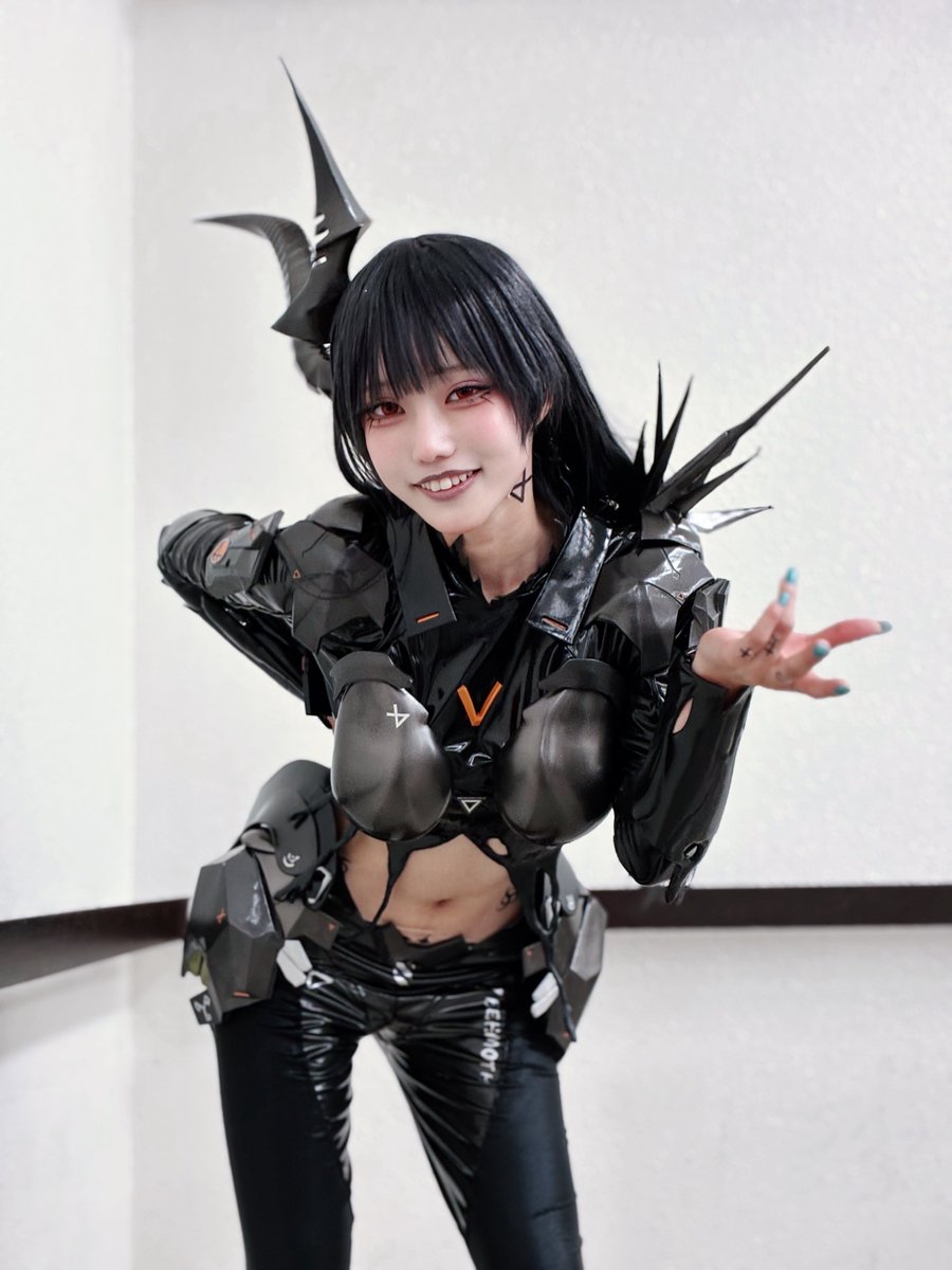 menojimemememe tweet picture