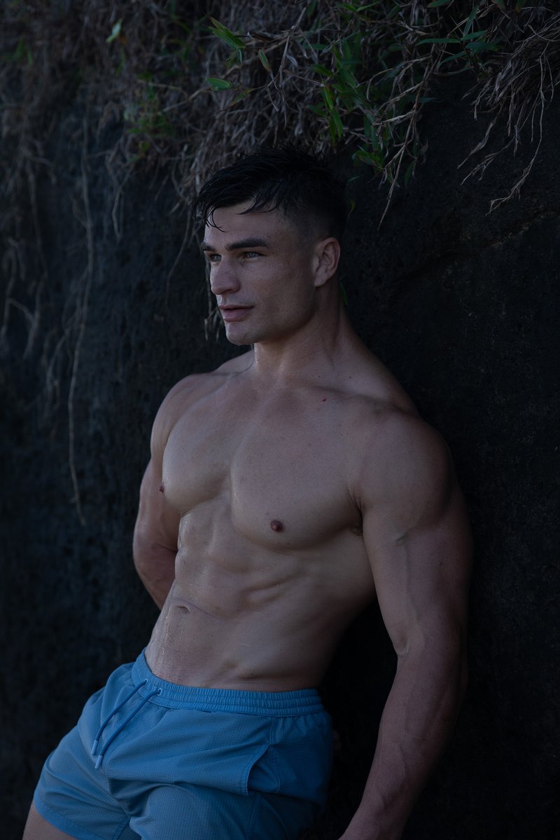 athleticside_'s tweet photo. Rate my form 1-10 https://t.co/IS1qFatBz5