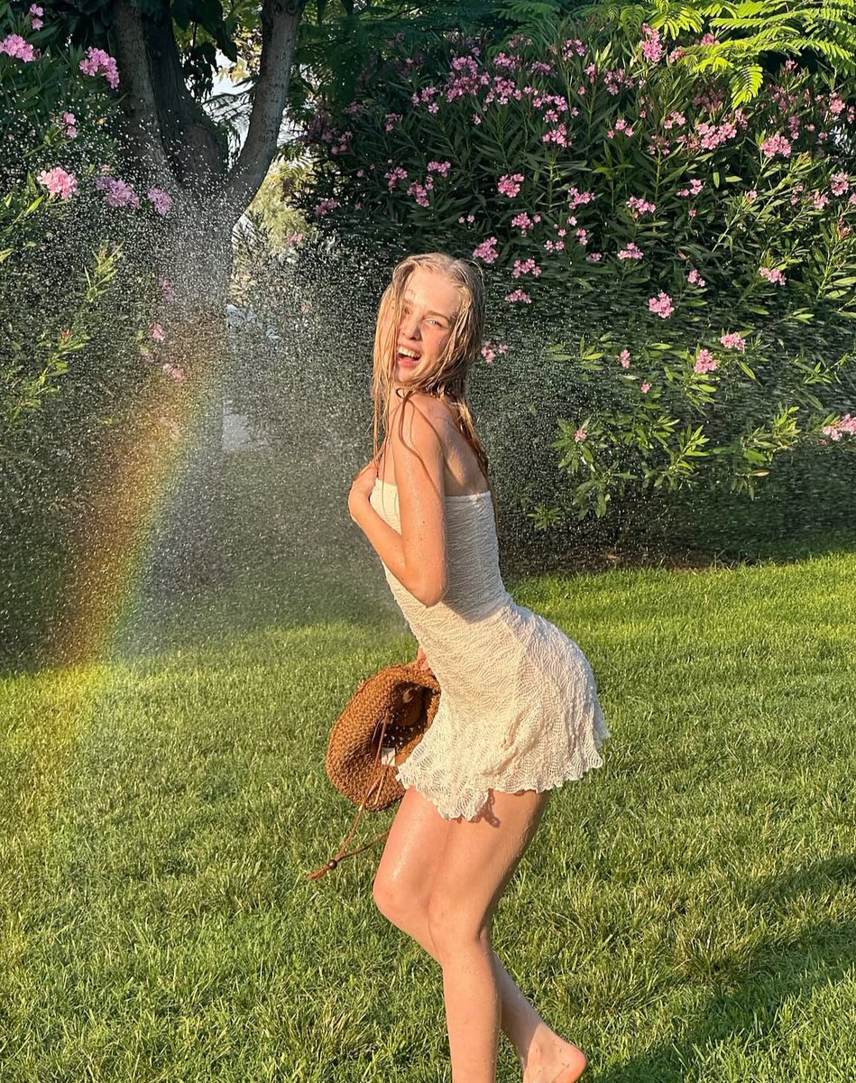 celinefpofm's tweet photo. Ud fall inlove with one convo ;)

#trending #sunkissed #sweet #girlnextdoor #ofm #OFM #california #cali #cute 

https://t.co/3NTiR10uL2 https://t.co/DlGvrnYkcf
