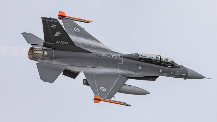AviacionDefensa's tweet photo. Los F-16 de la segunda tanda para la Fuerza Aérea Argentina sobre Alemania en vuelo a la primer escala https://t.co/Oyeqe5x3g9