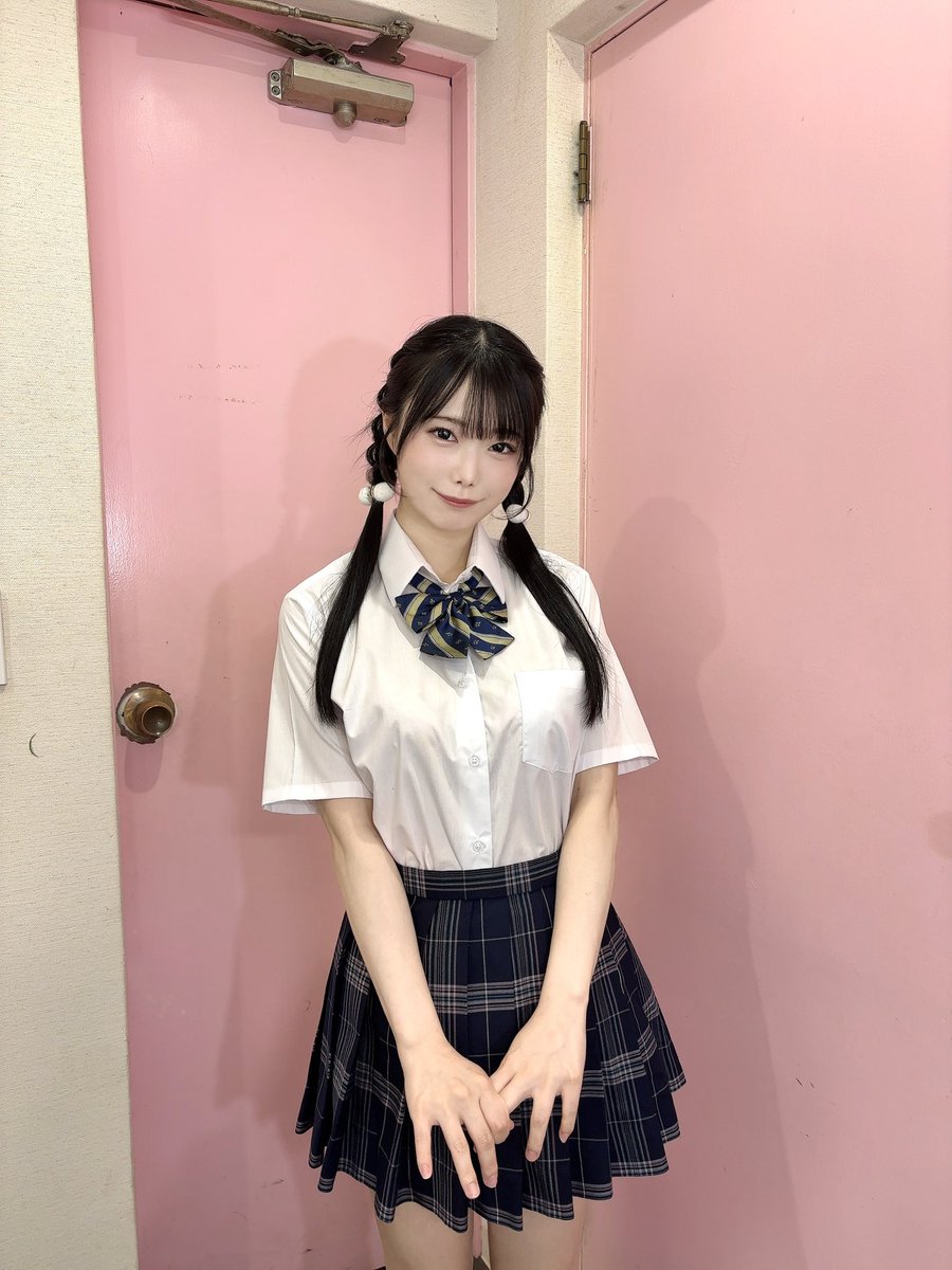 okui_chiharu0's tweet photo. 先生？先輩？同級生？どんな関係が好きですか〜🩷❓ https://t.co/bbmhZrw0Vs