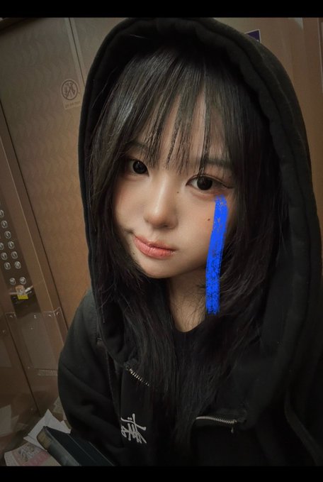 CosplayPua59149's tweet photo. 화요팅..... 학교 간드아아...
#뚱녀 #만날사람 #일상 #귀여워 https://t.co/zfzhtZM4Ai