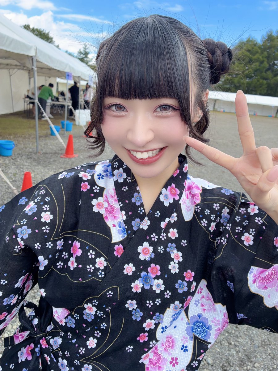HBN_momo's tweet photo. ぴす！ https://t.co/6PIJpDiDQ8