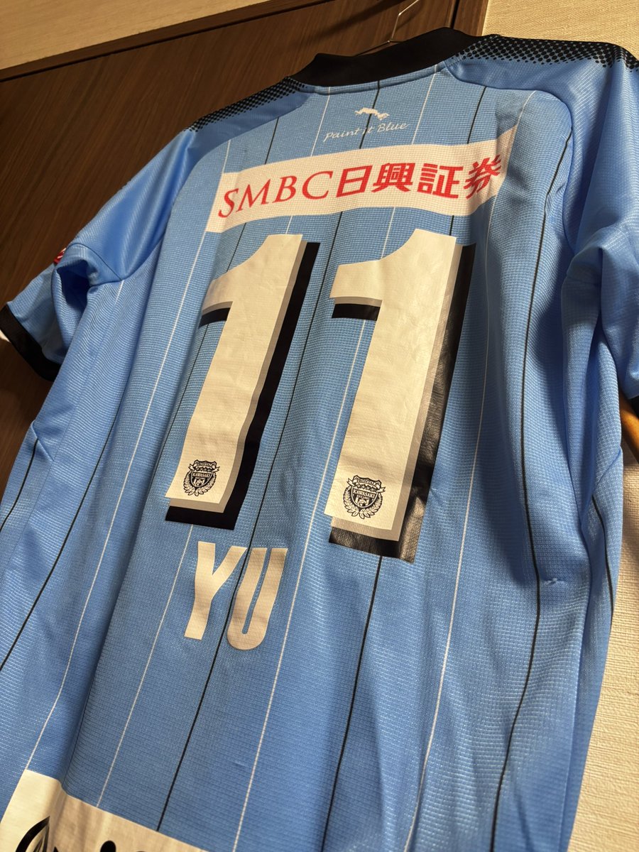 Frontale_first's tweet photo. 拝啓 小林悠様

2016年末、移籍の話があったのに断って残留してくれたあなた。
2017年のホーム仙台戦の2ゴールは今でも瞼の裏に焼き付いてます。
弱っていたわたし強くしてくれたあなたには感謝を語り尽���せません。
本当にありがとう。

#バンディエラ
#ワンクラブマン
#フロンターレ https://t.co/OzKqo3hZrN