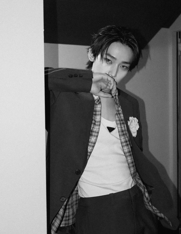 hsnoovmp's tweet photo. ✒️       ⎯  ㅤ     contrato    ㅤ’ㅤ   #sunjay au

Jy requiere de alguien que lo ayude con su metida de pata y Sn parece ser una buena opción.

Pero que pasa si uno rompe el contrato al enamorarse del contrario… https://t.co/4c7GmSiX0S