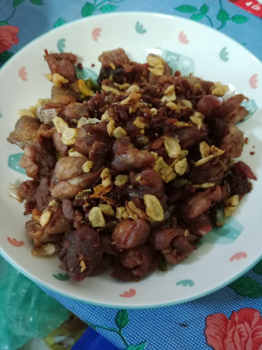 JRatree92185's tweet photo. วันนี้ว่างงาน.....ทำกับข้าวกินเองอร่อยนะ
 เราก็เป็นแม่ศรีเรือนกับเขาเหมือนกันนะ
อ้วนน่ารักทำกับข้าวเก่ง เมนูน้ำพริกกะปิ
ผักสด ปลาหมึกทอด ไก่กระเทียม🫠🫠
สมุทรปราการ #สำโรง #เทพารัก"
#สมุทรปราการและใกล้เคียงจนสามารถ https://t.co/2w0IXf9qhe