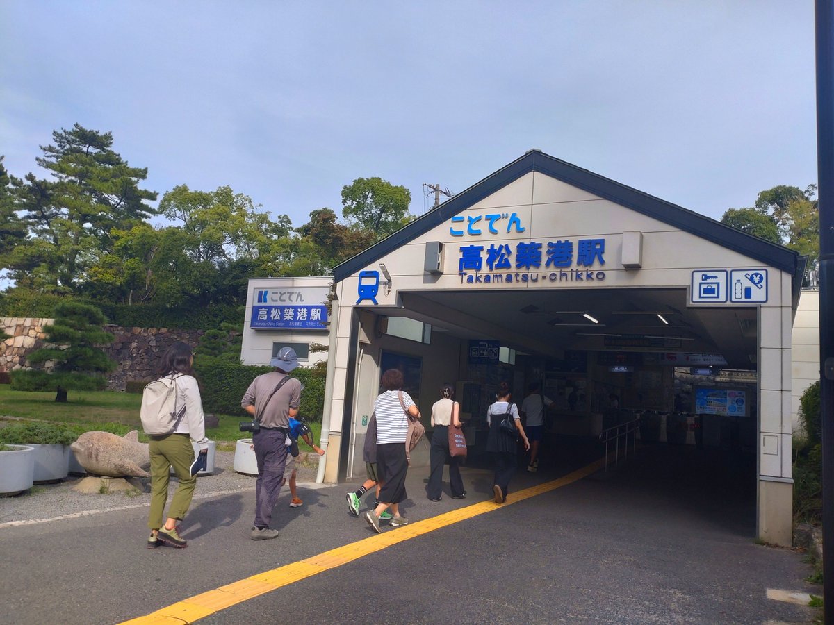 Sakune21's tweet photo. スタンプ10種中半分の5種を集めることが出来ました！約2日間で全部は無理だった… https://t.co/YPdblc9jYN
