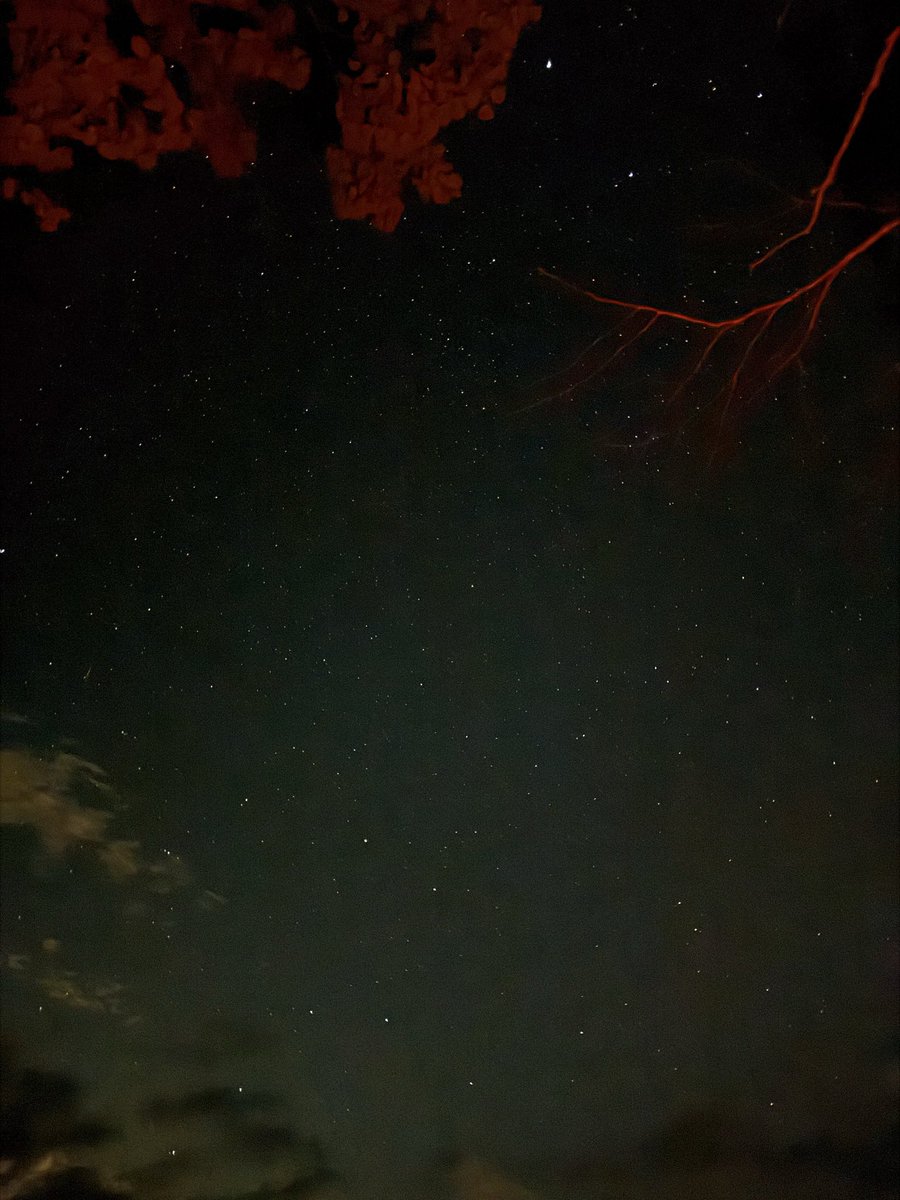 ryokato1985's tweet photo. 昨日の支笏湖、星も少し。 https://t.co/mpKoJwcpB3