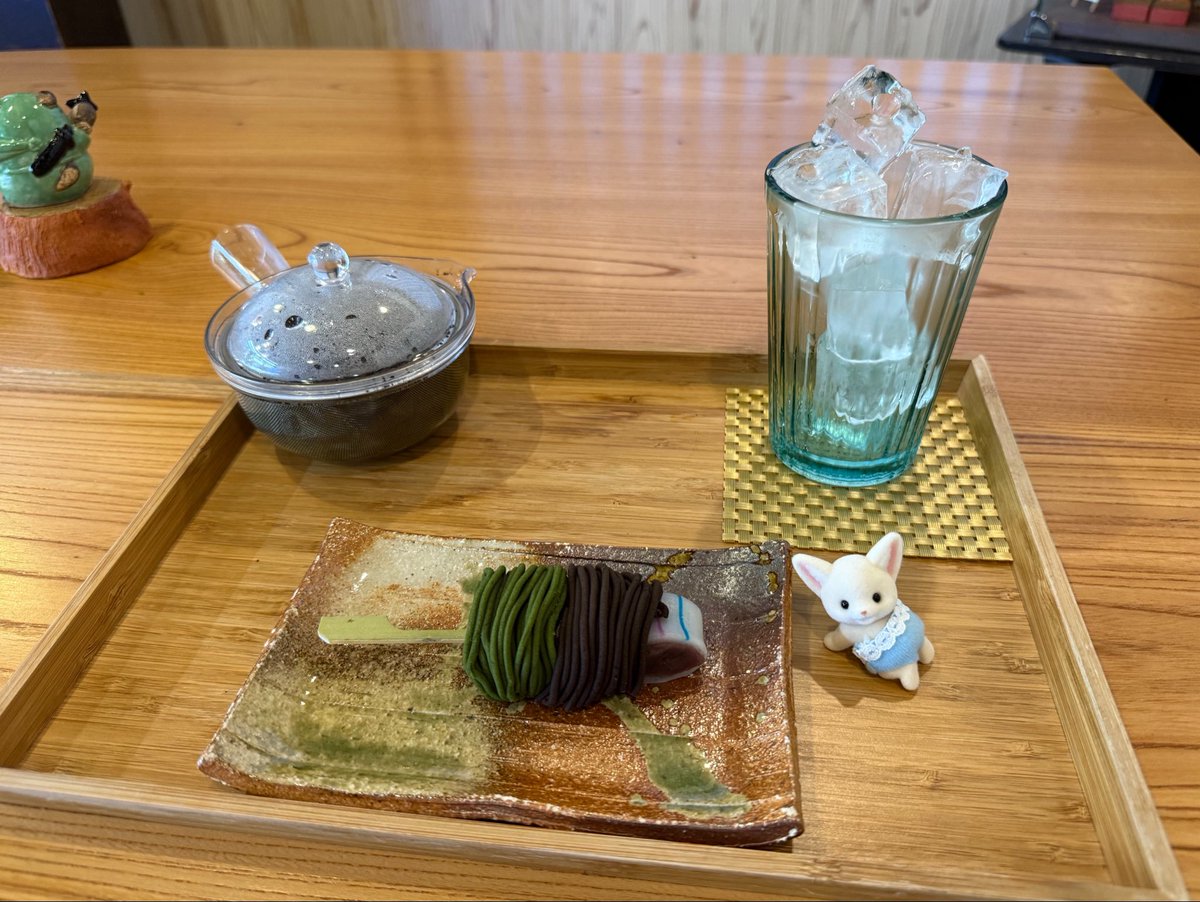 8utan_'s tweet photo. ひとり神社旅で美味しいのと出会えた🍡 https://t.co/wpmVjTJJY7