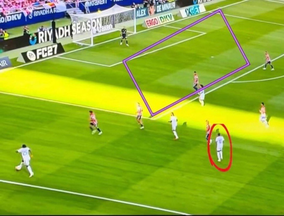 JPiiat's tweet photo. @Guzman_Tiberio_ @GT_Arthur23 @madridupdates__ You are kid https://t.co/8SLGJ1mUfG